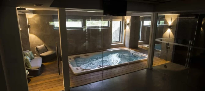 Indoor Swim Spas From Hydropool